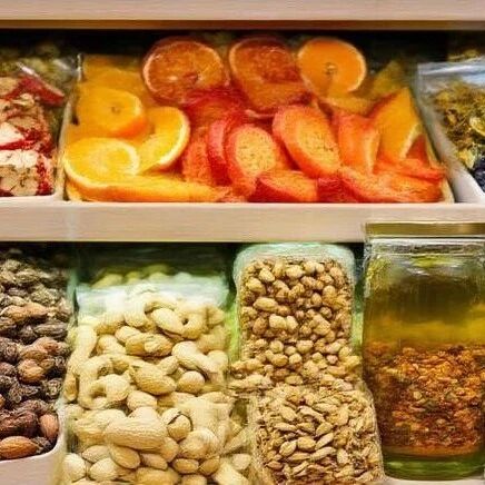 藥食同源零食化年增速30%，辦公室養生迎來枸杞軟糖、人參巧克力新時代